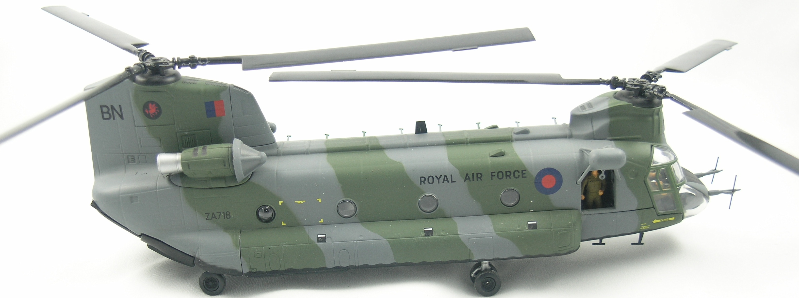 Chinook-AA34202-Top Right